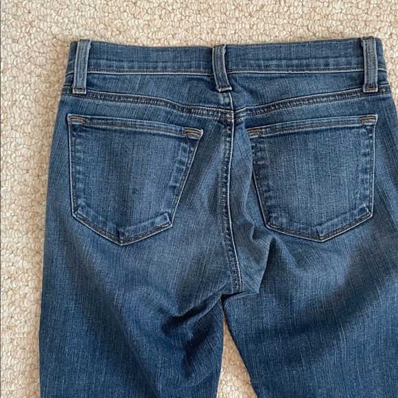 J BRAND DENIM Midrise Jean Capri in Aruba - Picture 10 of 12